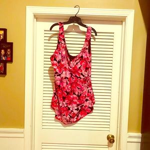 Pink floral one piece swimsuit Roman’s size 34